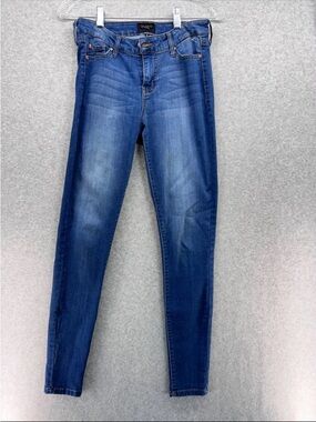 Celebrity Pink Women's Skinny Jeans in Medium Blue Wash